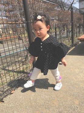 「Birthday（バースデイ）のアイテム（シャツ/ブラウス、ブラック系）」を使った、hioriさん（キッズ）の春コーディネート