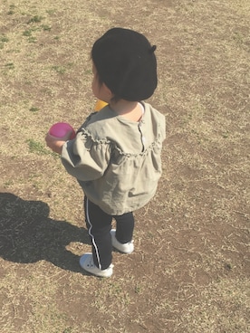 「韓国ファッション #K（カンコクファッションシャープケイ）のアイテム（Tシャツ/カットソー、グリーン系）」を使った、hioriさん（キッズ）の春コーディネート