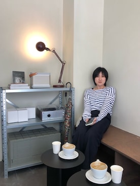 「休闲」｜「アイテム（チノパンツ）」を使った、FINGERSさん（レディース・160cm）の春コーディネート