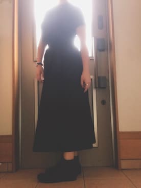 「UNIQLO（ユニクロ）のクルーネックT（半袖）（Tシャツ/カットソー、ブラック系）」を使った、ビョンさん（レディース・156cm）の秋コーディネート