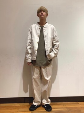 「URBAN RESEARCH（アーバンリサーチ）のアイテム（チノパンツ）」を使った、鎌田　真平さん（メンズ・172cm）の冬コーディネート
