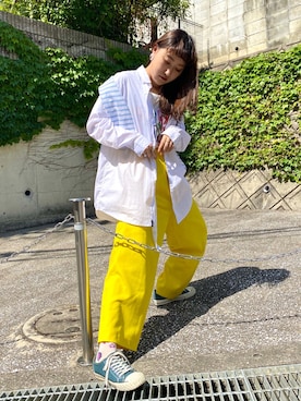 「amberwallのアイテム（スニーカー、グリーン系）」を使った、rionaさん（レディース・162cm）の夏コーディネート