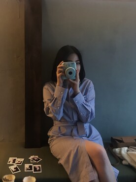 「Guess（ゲス）のアイテム（シャツワンピース）」を使った、송현진さん（レディース・169cm）の春コーディネート