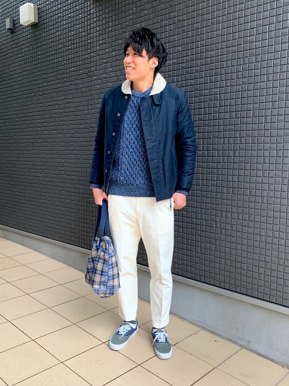 「A.P.C.のDECK JACKET 13H（ブルゾン、ブルー系）」を使った、FUJIMAさん（メンズ・180cm）の冬コーディネートの1枚目の写真