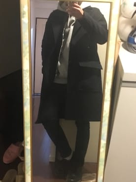 「オーバーコート」｜「アイテム（ライダースジャケット）」を使った、エリック・スポポビッチさん（メンズ・174cm）の冬コーディネート