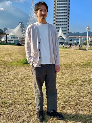 tsutttsu is wearing BEAUTY&YOUTH UNITED ARROWS "BY ワイド Vネック カーディガン о"