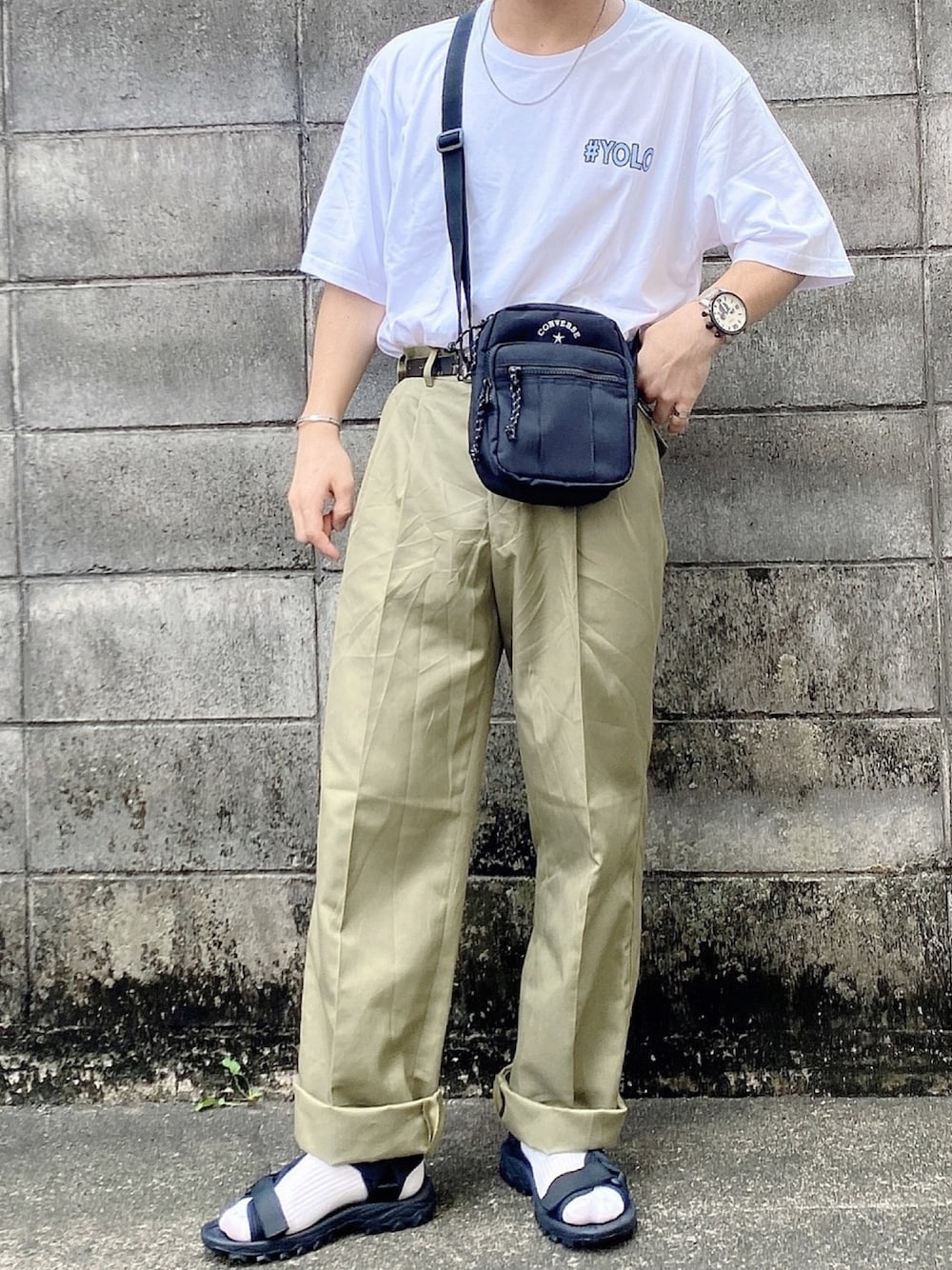「シンプルコーデ、おしゃれさんと繋がりたい、休日スタイル、低身長、古着MIX、プチプラ、きれいめカジュアル」｜「WEGOのWEGO/バック配色プリントTシャツ（Tシャツ/カットソー、ホワイト系）」を使った、きらさん（メンズ・163cm）の夏コーディネートの1枚目の写真