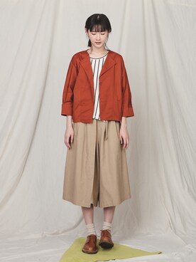 「アイテム（ノーカラージャケット）」を使った、E-WEARさん（レディース・170cm）の秋コーディネート