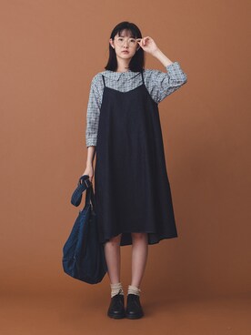 「アイテム（ジャンパースカート）」を使った、E-WEARさん（レディース・170cm）の秋コーディネート