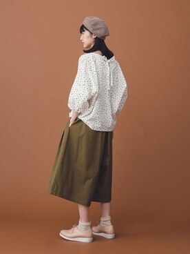 「アイテム（その他トップス）」を使った、E-WEARさん（レディース・170cm）の秋コーディネート