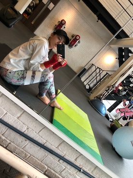 「holiday」｜「アイテム（その他アウター）」を使った、Anna Y. Shrさん（レディース・160cm）の秋コーディネート