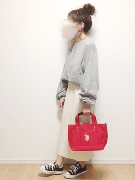 「アイテム（トートバッグ、レッド系）」を使った、i-waさん（レディース・153cm）の春コーディネート