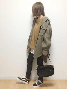 「スキニーデニム」｜「アイテム（カバーオール）」を使った、i-waさん（レディース・153cm）の冬コーディネート