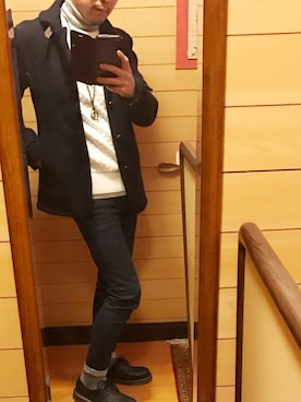 「UNIQLO（ユニクロ）のWOMEN ウルトラストレッチジーンズ（デニムパンツ）」を使った、Jiroさん（メンズ・168cm）の冬コーディネート