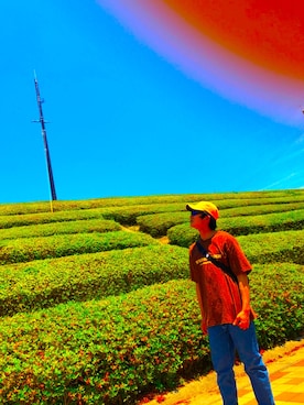 「GU（ジーユー）のアイテム（デニムパンツ、ブルー系）」を使った、TAKEさん（メンズ・174cm）の夏コーディネート