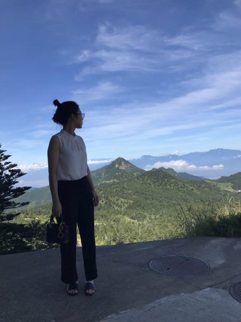 「beautiful peopleのアイテム（サングラス、グレー系）」を使った、R!Oさん（レディース・155cm）の秋コーディネートの1枚目の写真