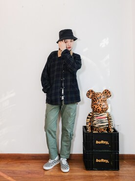 「国潮」｜「アイテム（ナイロンジャケット）」を使った、Imbygさん（レディース・173cm）の冬コーディネート