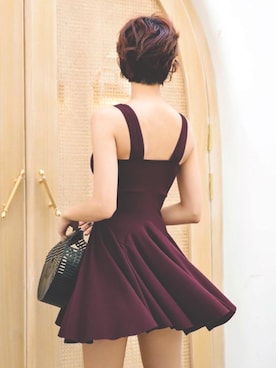 「アイテム（水着、レッド系）」を使った、OSYAREVOさん（レディース・172cm）の冬コーディネート