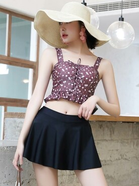 「アイテム（水着、レッド系）」を使った、OSYAREVOさん（レディース・165cm）の冬コーディネート