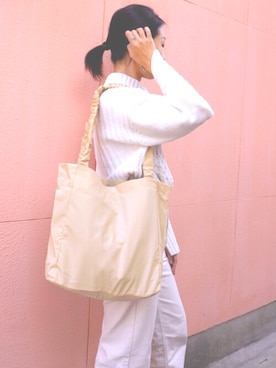 「OSYAREVO（オシャレボ）のアイテム（トートバッグ）」を使った、OSYAREVOさん（レディース・163cm）の秋コーディネート