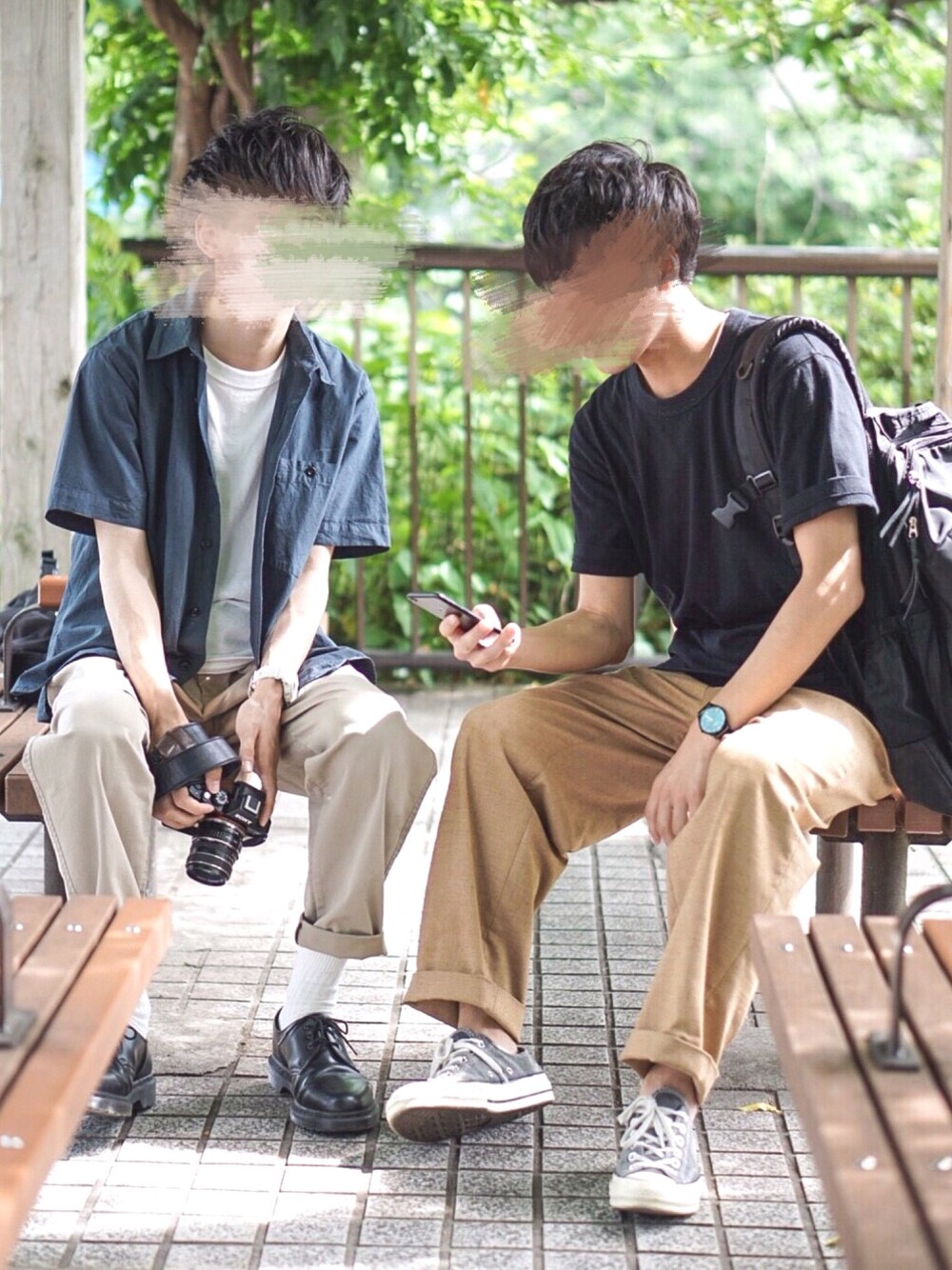 「夏コーデ、シャツスタイル、シンプル、ワイドパンツ、チノパン、革靴、ラフ、カジュアルコーデ、UNIQLO、プチプラ」｜「たまやんのアイテム（コスチューム/パーティーグッズ、その他）」を使った、平(taira)さん（メンズ・168cm）の夏コーディネートの1枚目の写真