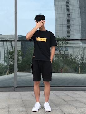 「NHIZのアイテム」を使った、Taecyoungさん（メンズ・178cm）の夏コーディネート