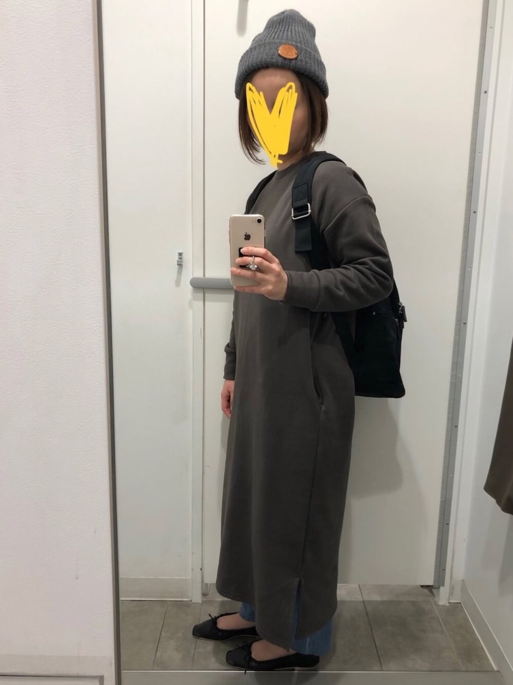 「ニット帽、裏起毛、スエットワンピース、スウェットワンピース、156closet、selectshop、155cm」｜「IL BISONTEのIL BISONTE / KNIT CAP（ニットキャップ/ビーニー、グレー系）」を使った、まーむちゃんさん（レディース・155cm）の春コーディネートの1枚目の写真