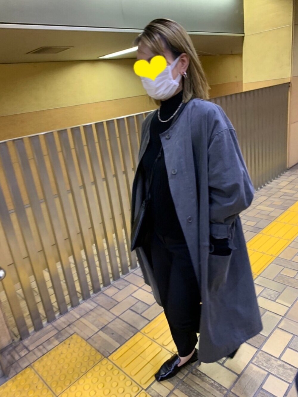 「オトナカジュアル、秋コーデ、ノーカラーコート、低身長、低身長コーデ、Na.moda、Lidew、AgAwd、モッズコート、黒コーデ、ナモーダ、ナ.モーダ」｜「AgAwdのアイテム（モッズコート、ブラック系）」を使った、まーむちゃんさん（レディース・155cm）の秋コーディネートの1枚目の写真