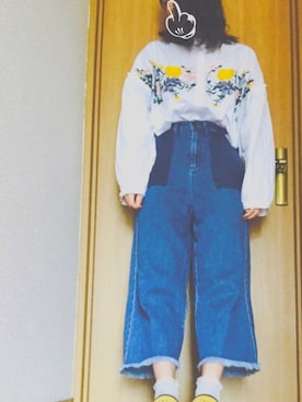 「tutuanna（チュチュアンナ）のアイテム（ソックス/靴下、グレー系）」を使った、サトウユウさん（レディース・165cm）の春コーディネート