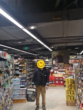 「VANS（バンズ）のアイテム（チノパンツ）」を使った、OBERIさん（メンズ・165cm）の春コーディネート