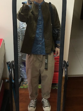 「MUJI」｜「アイテム（腕時計）」を使った、OBERIさん（メンズ・165cm）の春コーディネート