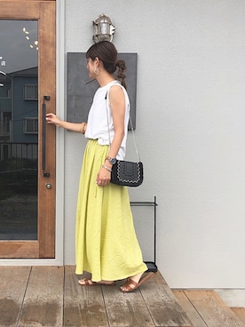 「Aラインスカート」｜「アイテム（サンダル）」を使った、𝙰 𝚈 𝚄 𝙼 𝙸さん（レディース・160cm）の夏コーディネート
