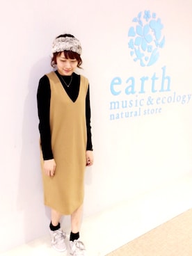 「earth music&ecology（アースミュージックアンドエコロジー）のアイテム（ニット/セーター、ブラック系）」を使った、ままいさん（レディース・161cm）の秋コーディネート