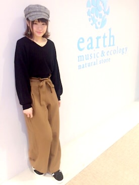 「earth music&ecology（アースミュージックアンドエコロジー）のアイテム（キャスケット、ブラック系）」を使った、ままいさん（レディース・161cm）の冬コーディネート