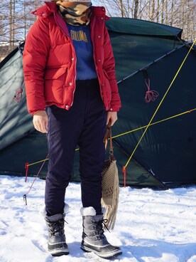 スウェットを使った 冬キャンプ のレディース人気ファッションコーディネート Wear