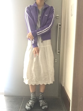 「サンダルに靴下」｜「アイテム（ジャージ）」を使った、サオルさん（レディース・153cm）の秋コーディネート