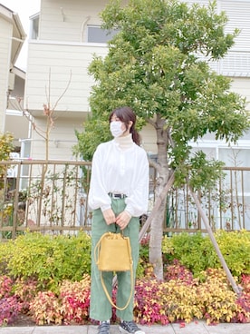 「H&M（エイチ・アンド・エム）のアイテム（シャツ/ブラウス、ホワイト系）」を使った、kiiさん（レディース・154cm）の春コーディネート