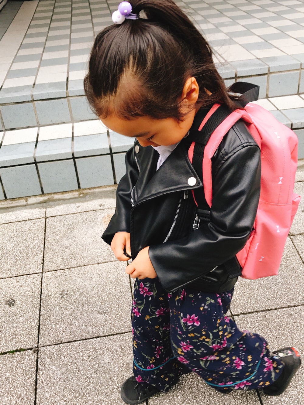 「秋のコーデ、ライダース、ガウチョ、4歳、女の子」｜「AZUL by moussyのアウターはライダース（ライダースジャケット、ブラック系）」を使った、emiriさん（キッズ・100cm）の秋コーディネートの1枚目の写真