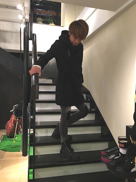 「ISAMU KATAYAMA BACKLASH（イサムカタヤマバックラッシュ）のアイテム（トレンチコート）」を使った、motohisaさん（メンズ・175cm）の秋コーディネート