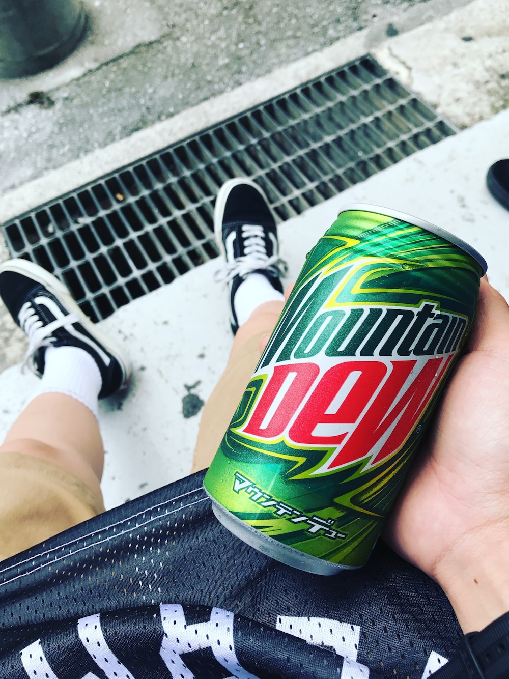 「アパレルスタッフ、マウンテンデュー、ripndip、summer」｜「VANSのアイテム（スニーカー、ブラック系）」を使った、yucarさん（レディース・150cm）の夏コーディネートの1枚目の写真