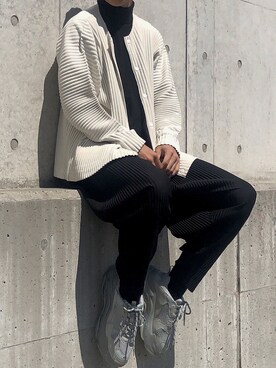 「HOMME PLISSE ISSEY MIYAKE（オムプリッセイッセイミヤケ）のアイテム（ジャケット/アウター）」を使った、がやさん（メンズ・180cm）の冬コーディネート