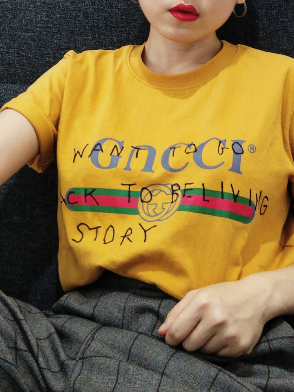 「Tshirts、休日スタイル、カジュアルコーデ、ootd」｜「韓國批發のアイテム（Tシャツ/カットソー、イエロー系）」を使った、laboratorypostさん（レディース・155cm）の秋コーディネートの1枚目の写真