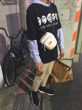 「Supreme （シュプリーム）のアイテム（ショルダーバッグ、ホワイト系）」を使った、軒さん（メンズ・171cm）の冬コーディネート