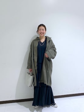 「黒ワンピ」｜「アイテム（モッズコート）」を使った、TSURUGASAKI_163cmさん（レディース・163cm）の冬コーディネート