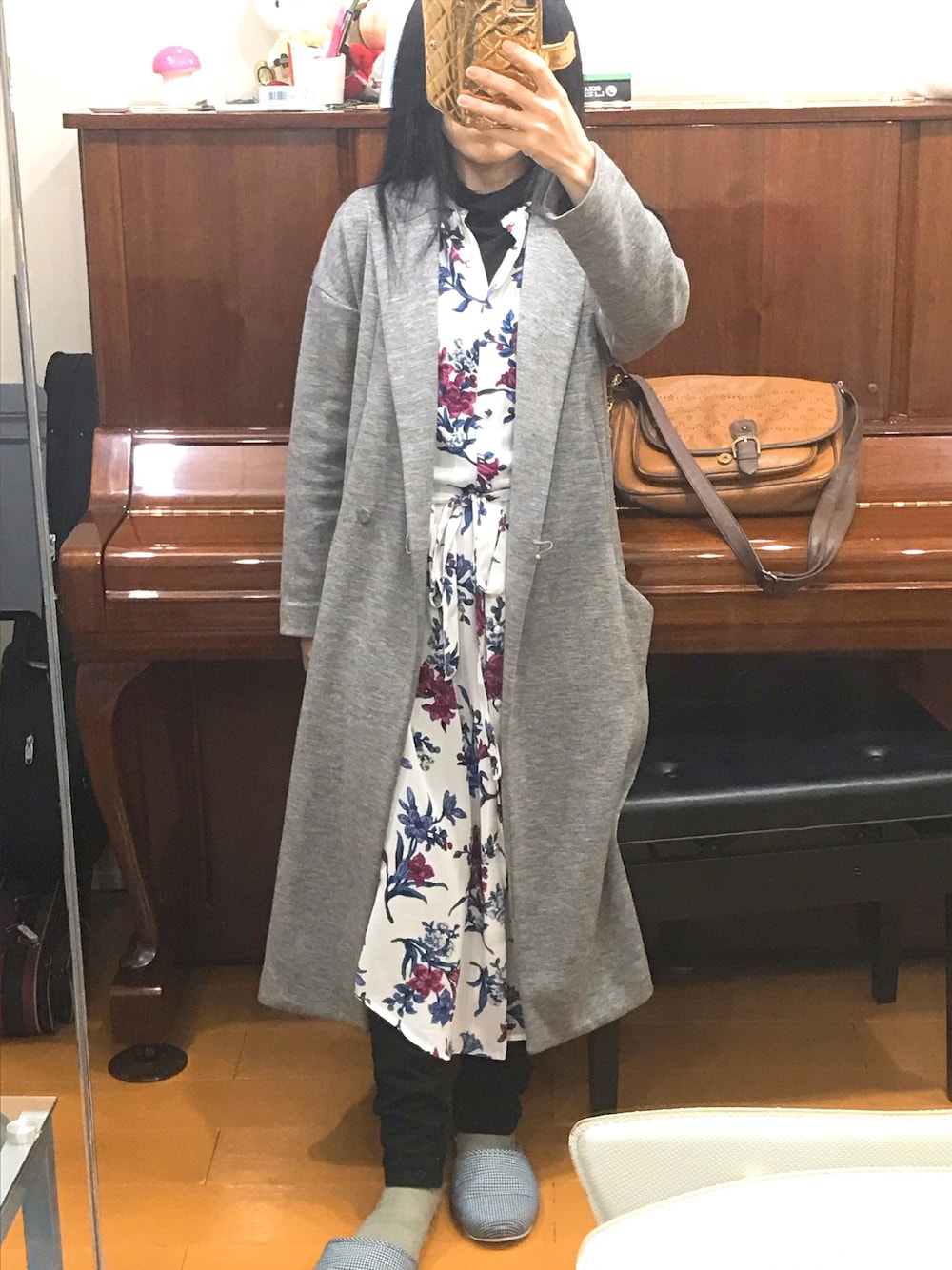 「春、パンツスタイル、プチプラコーデ、低身長」｜「JEANASISのシャツワンピース/743980 （ワンピース、ホワイト系）」を使った、みさん（レディース・152cm）の春コーディネートの1枚目の写真