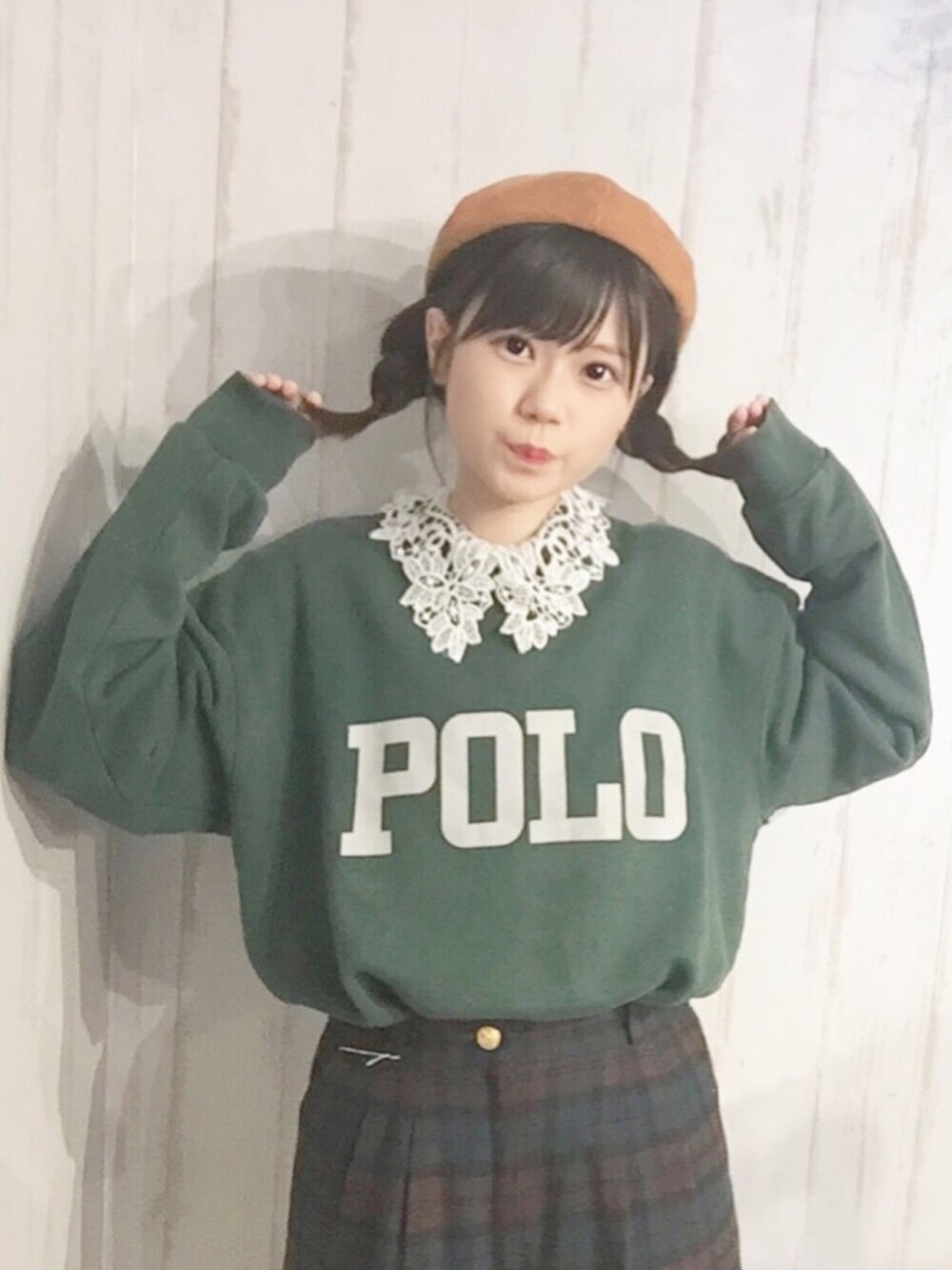 「秋色、カジュアルコーデ、パンツスタイル、ootd、おしゃれさんと繋がりたい、秋コーデ、スポーツMIX'18秋、古着、古着MIX、大学生」｜「YOUSEDのアイテム（スウェット、グリーン系）」を使った、ぴんさん（レディース・156cm）の秋コーディネートの1枚目の写真