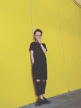 「ARMANI（アルマーニ）のアイテム（アナログ腕時計）」を使った、洪清波Nnさん（メンズ・176cm）の秋コーディネート