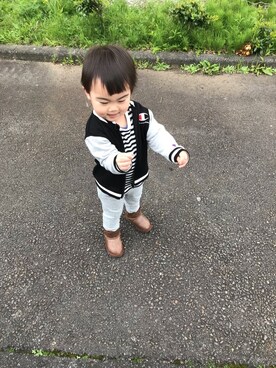 「kladskap（クレードスコープ）のアイテム（パンツ）」を使った、Ｒiiiiit☁︎さん（キッズ・90cm）の春コーディネート