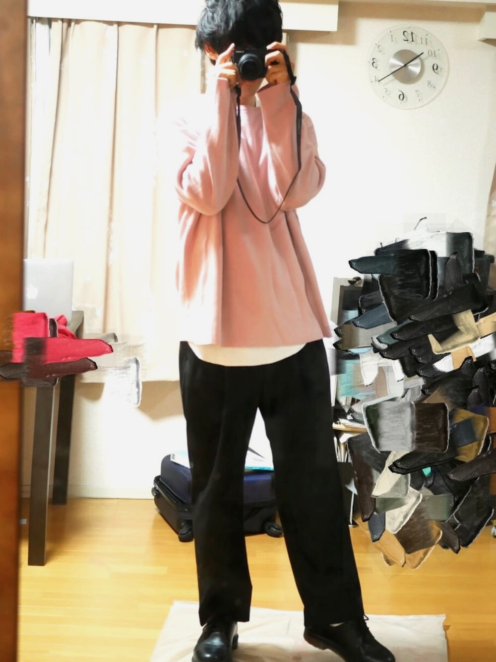 「ゆるい、ゆるい感じ、ピンク、ピンクニット、ピンクコーデ、フォロー返します」｜「HAREのアイテム（ニット/セーター、ピンク系）」を使った、astra7nagantさん（メンズ・173cm）の秋コーディネートの1枚目の写真