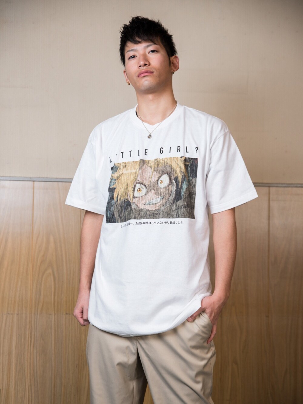 「Tシャツ、ビッグT、ビッグシルエット、ストリート、アニメ、キャラクター、youjosenki、幼女戦記」｜「ANIERA MODEのアイテム（Tシャツ/カットソー、ホワイト系）」を使った、ANIERA MODEさん（メンズ・179cm）の冬コーディネートの1枚目の写真